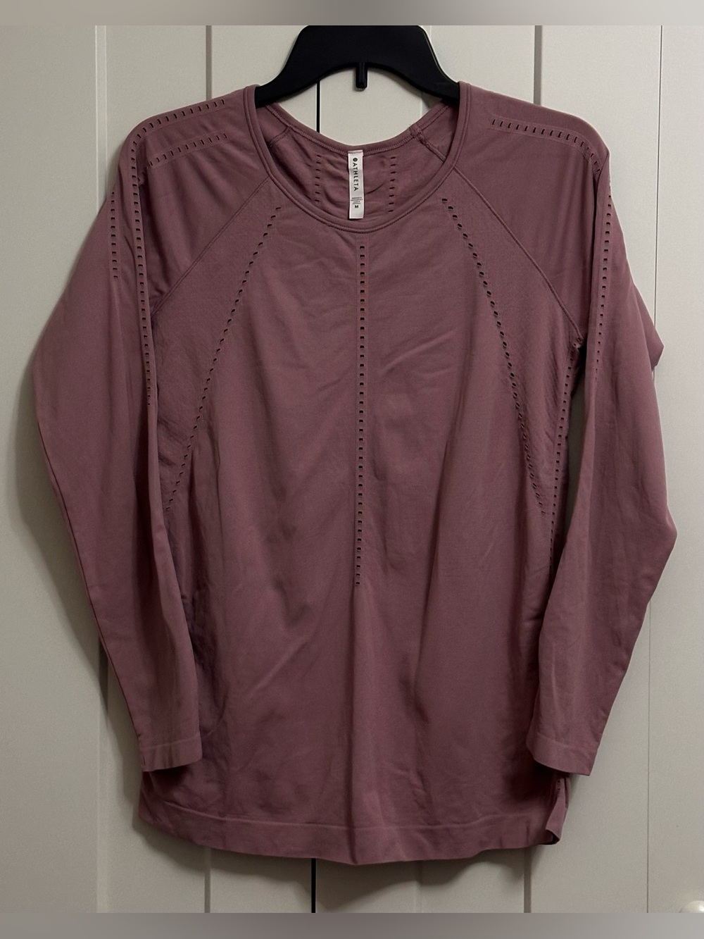 Athleta Simply Lilac Foothill Long Sleeve Running Shirt Vented Open Stitch SizeM